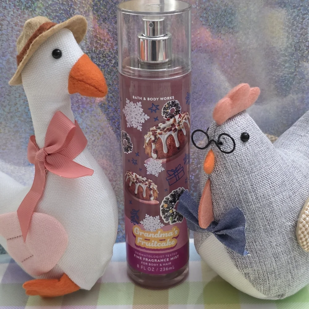 Bath & Body Works Grandma's Fruitcake Fine Fragrance Body Mist 8oz NEW RARE